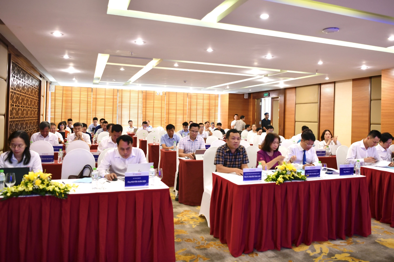 Ảnh các cán bộ tham gia (1)