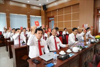 Thủy điện Sông Ba Hạ thả cá giống tái tạo nguồn lợi thủy sản