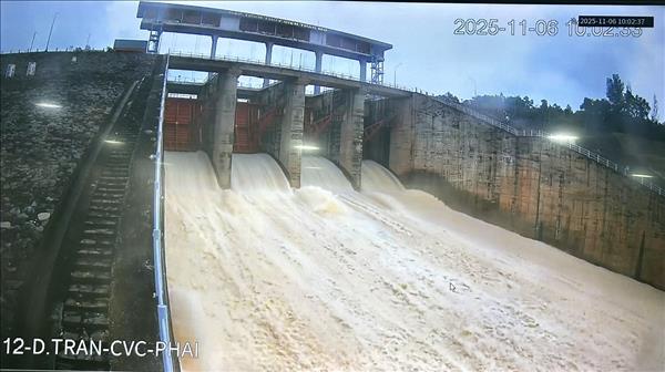 Thủy điện Thác Mơ chủ động điều tiết hồ, bảo đảm an toàn hạ du trước bão KALMAEGI